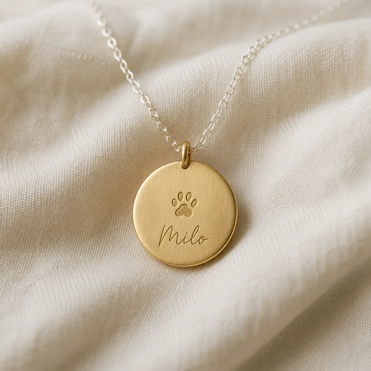 Engraved pet memorial pendant